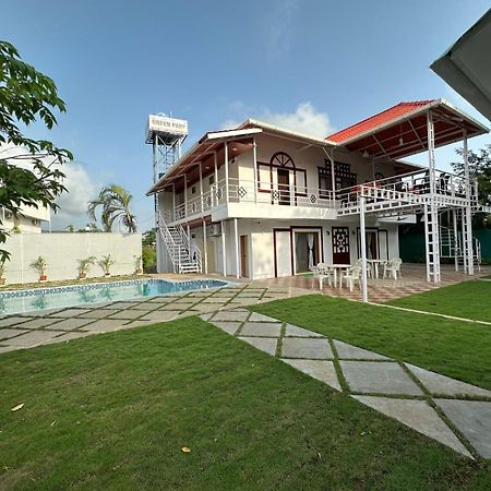 Villa Wistaria- Luxury 7Bhk Villa With Private Pool Alībāg Eksteriør billede